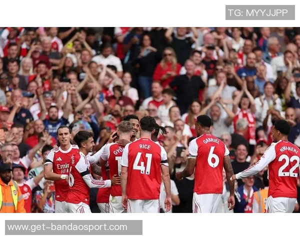 卡拉格展望2026年阿森纳夺英超冠军拜仁问鼎欧冠荣耀